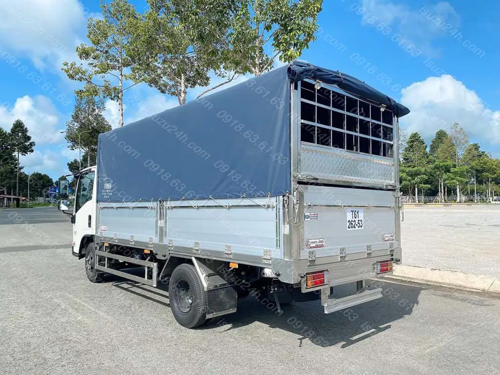 Tổng quan xe tải Isuzu QKR 270 đầu vuông thùng mui bạt bửng nhôm Lượm Auto