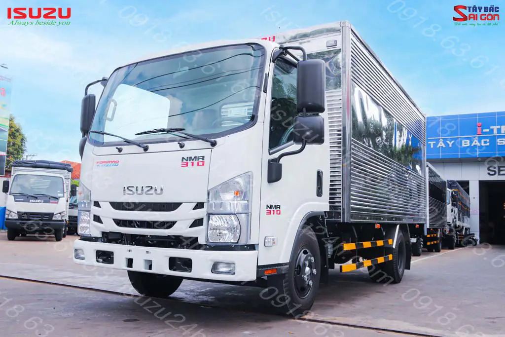Xe tải Isuzu NMR 310 thùng kín inox 1T9