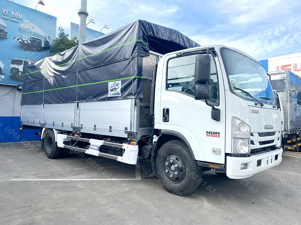 Xe tải Isuzu 5T 6m2 thùng mui bạt 7 bửng nhôm inox